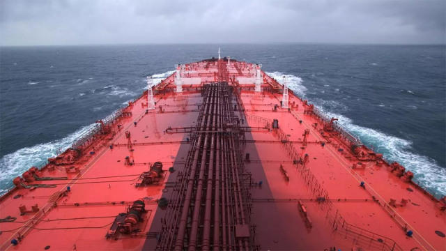 Rus petrolü taşıyan tankerlerin “karanlık filosu” 320 gemiye yükseldi