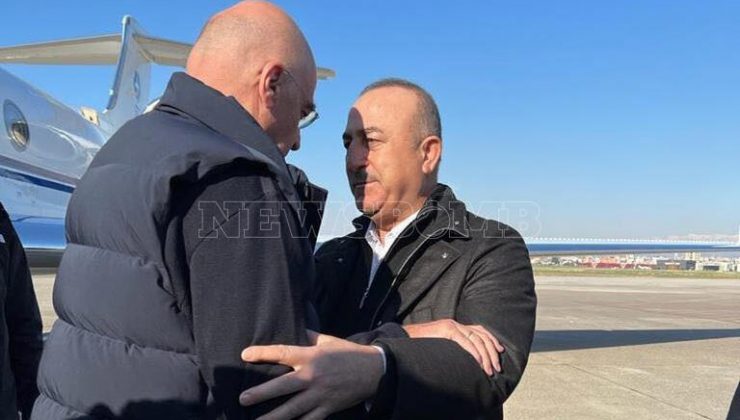 Nikos Dendias: Türkiye’de Dışişleri Bakanı – Çavuşoğlu ile Antakya’ya Transferler
