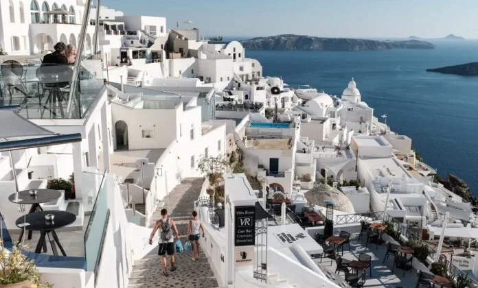 Turizm: Hangi ülke Yunanistan’a Almanları geçerek daha fazla ziyaretçi gönderdi?