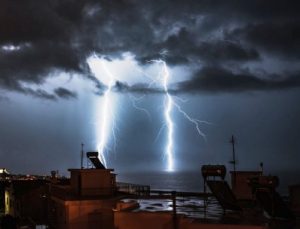 Acil durum uyarısı – Gök gürültülü fırtınalar ve dolu fırtınaları öğleden sonra geliyor