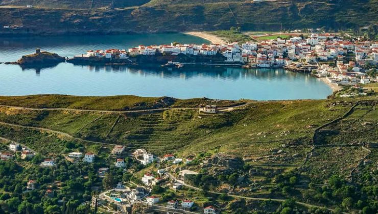 Yunanistan Andros adası için turizm sezonunun başlangıcı