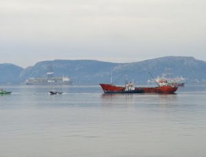 17’nci tehlikeli-zararlı gemi Elefsina Liman İşletmesi’nin deniz bölgesinden çıkarıldı.