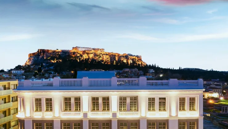 Yunanistan Mitropolis’teki Chytiroglou binası, eklektik Paris’i anımsatan daireleriyle bir mücevher olan Grecotel tarafından The Dolli oteline nasıl dönüştürüldü?