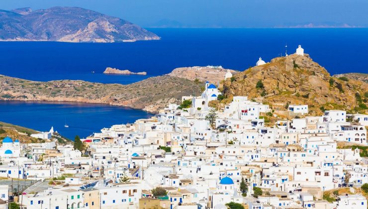 Yunanistan ile ilk tanışmak için ideal adaların birinci sırasında İos adası
