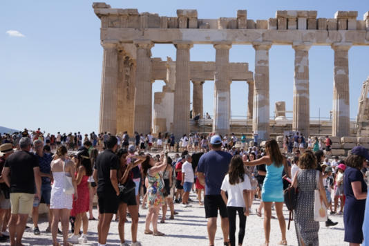 Akropolis: 2022’de 3 milyondan fazla ziyaretçi – Gelirler nekadar?