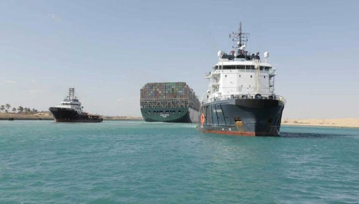 Mısır: Süveyş Kanalı’nda iki tanker çarpıştı