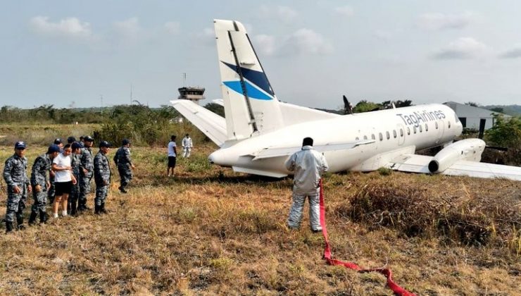Guatemala: Uçak iniş takımlarının bir kısmını kaybetti ve pistten çıktı.