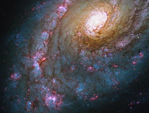 Uzay: Araştırmacılar tarafından Hubble görüntülerinde kontrolden çıkmış bir kara delik tespit edildi.