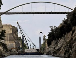 Korint Kanalı 8 aylık çalışmanın ardından Perşembe günü yeniden açılıyor