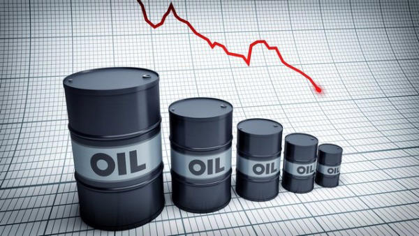 Uluslararası piyasalarda petrol fiyatları düşüyor