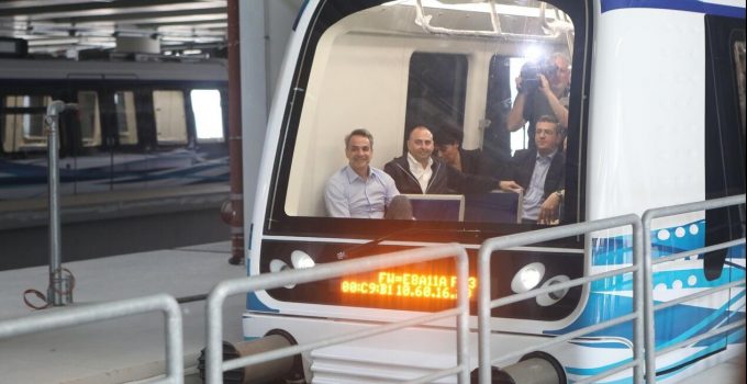 Mitsotakis Selanik Metrosunda: Şehir için güzel bir gün