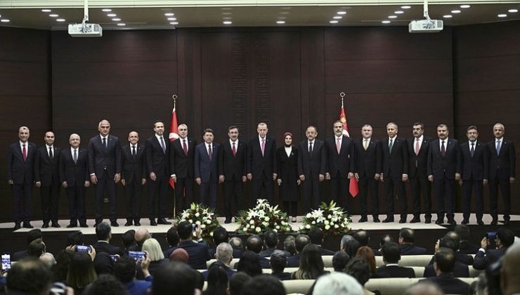 Cumhurbaşkanı Erdoğan yeni kabinede yer alacak isimleri paylaştı (İşte yeni bakanların isim listesi)