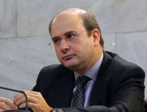 Yunanistan Ekonomi ve Finans Bakanı Kostis Hatzidakis’den Ek Bütçe Duyurusu: 700 Milyon Euro Parlamentoya Sunulacak