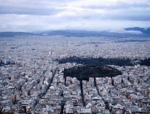 Atina’daki Kiracıların Ekonomik Dayanıklılığı Sınır Noktasında