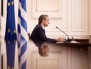 Yunanistan Başbakanı Mitsotakis, Güney Avrupa Liderler Zirvesi’nde – Macron’la Görüşme Gerçekleştirdi