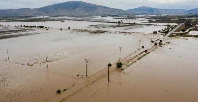 Thessalya’da Sel Felaketi: Su Seviyeleri Geriliyor – Sağlık Tehlikeleri Kaygısı