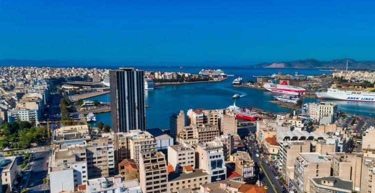 Yunanistan’da Yabancı Yatırımcılar Pire Limanı Bölgesine Yoğunlaşıyor