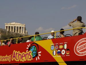 Yunanistan Turizm Sezonu Rekorlar ve Zorluklar