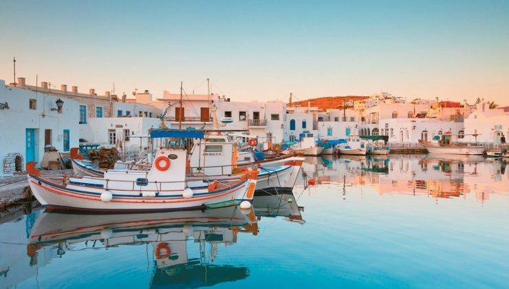 Paros Adası, Yeni Mikonos Olma Yolunda