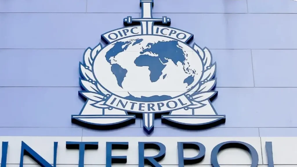 Yunanistan'da İnterpol'dan Aranan Türk Yakalandı