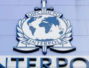 Yunanistan’da İnterpol’dan Aranan Türk Yakalandı