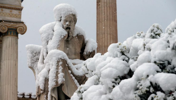 Yunanistan’da Kar Yağışı ve Soğuklar Başladı