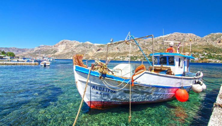 Kalimnos Adası: Süngerlerin Sırrı ve Kayalıkların Şarkısı