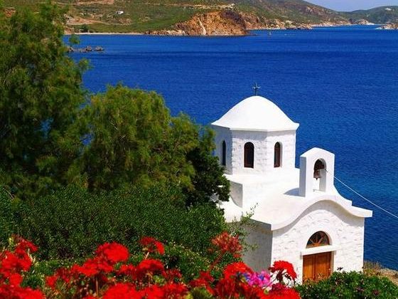 Patmos Adası: Kutsallığın ve Kozmopolitliğin Buluştuğu Ada