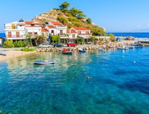 Samos Adası: Efsaneler Diyarı ve Doğanın İncisi