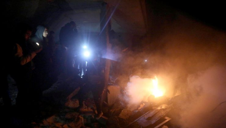 İsrail’in Gazze Şeridi’ne hücumları sürüyor: Bir gecede en az 80 Filistinli hayatını kaybetti