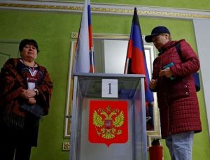 Rusya’da başkanlık seçiminin ikinci günü: Akınlar sürdü, elektronik sistem bloke edildi