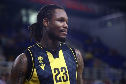 AEK oyuncusu McLemore tecavüz suçlamasıyla tutuklu