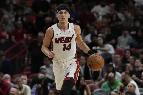 NBA: Harika Miami Heat, Boston’u 111-101 yenerek muhteşem bir performans sergiledi ve Hero’nun liderliğinde seriyi eşitledi.