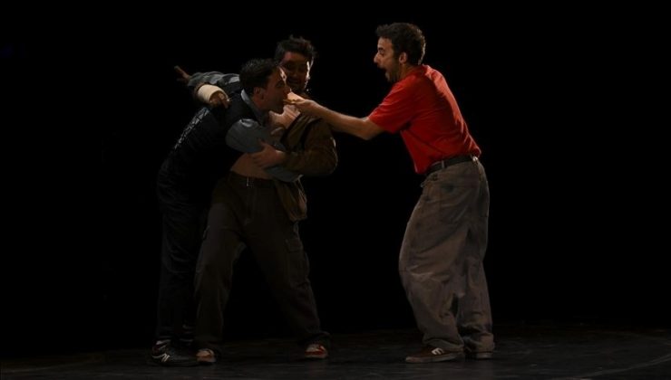 Yunanistan ve Türkiye ortak üretimi Romeo ve Juliet oyunu Ankara’da izleyiciyle buluştu