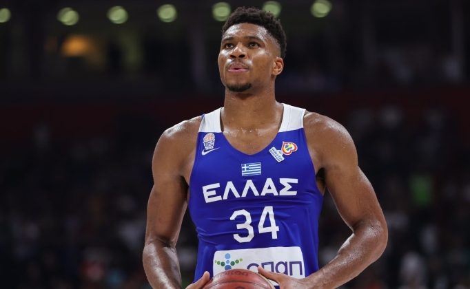 Giannis, bu yaz Yunanistan forması giyecek!