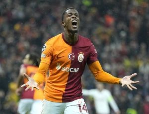 Olympiacos Wilfried Zaha İle Temas Kurdu