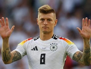 Toni Kroos Almanya’da Yılın Futbolcusu Seçildi