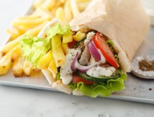 Yunan Gyros ve Türk Döneri Farkları – Benzerlikleri