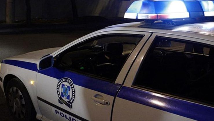 Atina’da Gece Saatlerinde Polise Molotoflu Saldırı