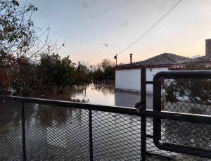 Gümülcine: Sokaklar Sular Altında Kaldı