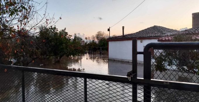 Gümülcine: Sokaklar Sular Altında Kaldı