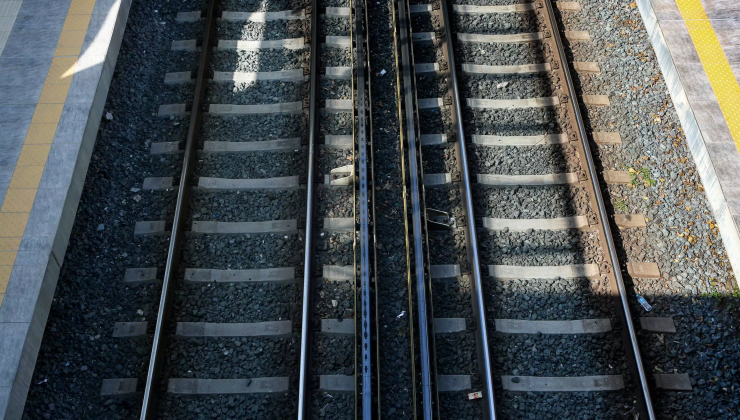 Agios Anargyros’da kaza: Trenin çarptığı kadın hayatını kaybetti – Hellenic Train’in açıklaması