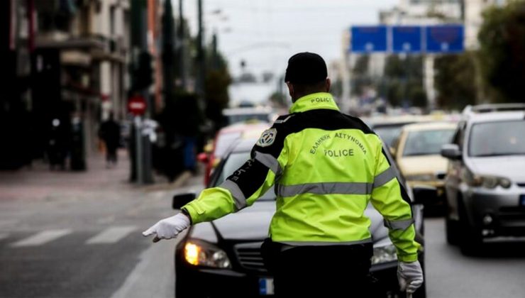 Alimos’ta kaza: Üç aracın çarpışması – Poseidonos Caddesi’nde trafik karmaşası