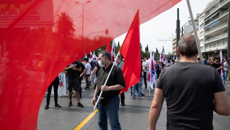 Yunan komünistler Ukrayna’ya giden mühimmat konvoyunu durdurdu