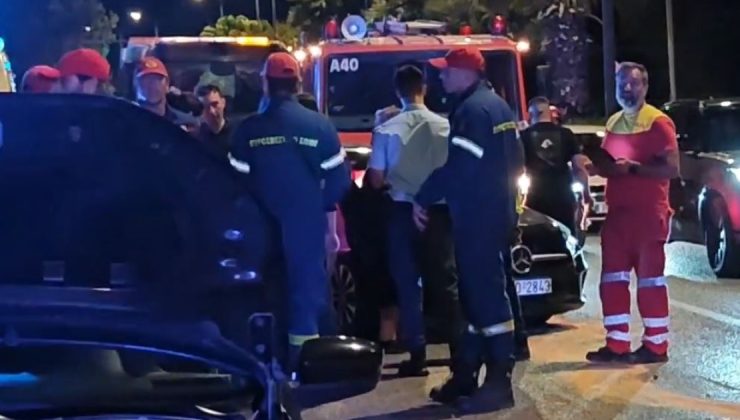 Alimos’da Poseidonos Bulvarı’nda Çok Araçlı Zincirleme Kaza