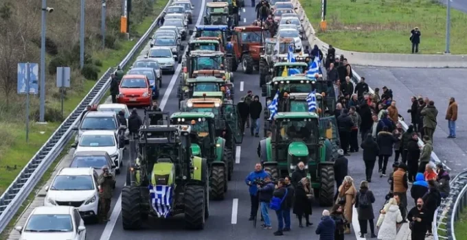 Dedeağaç: Güçlendirilmiş tarım barikatları ve kamyonların sınır kapılarında ani engelleri