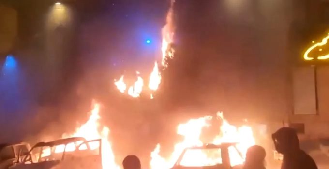 İran’da kaos görüntüleri